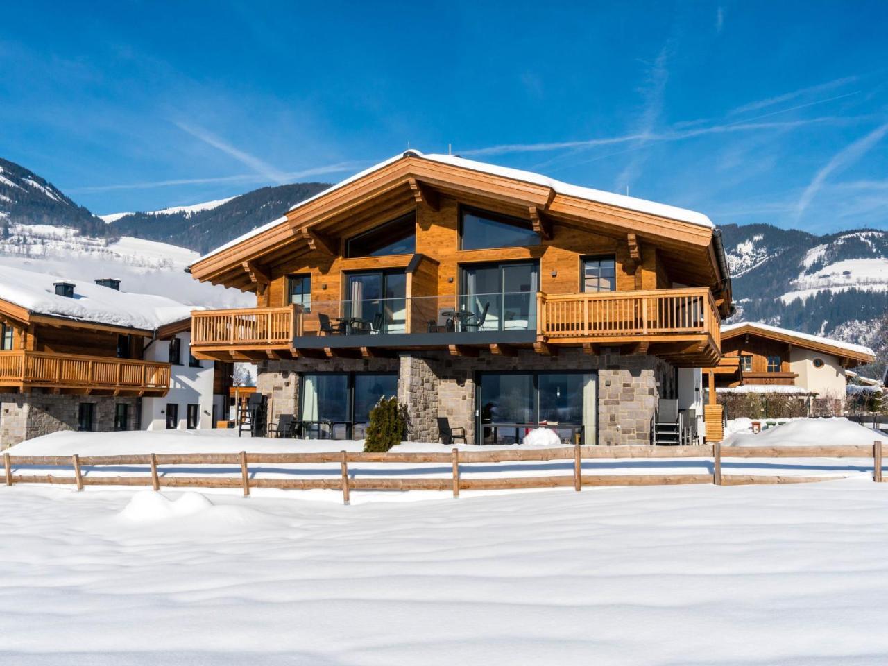 Semi Detached Chalet In M Hlbach With Sauna Mühlbach am Hochkönig Exteriér fotografie